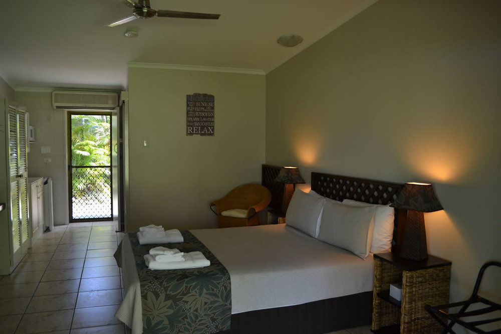 Bramston Beach Motel Extérieur photo
