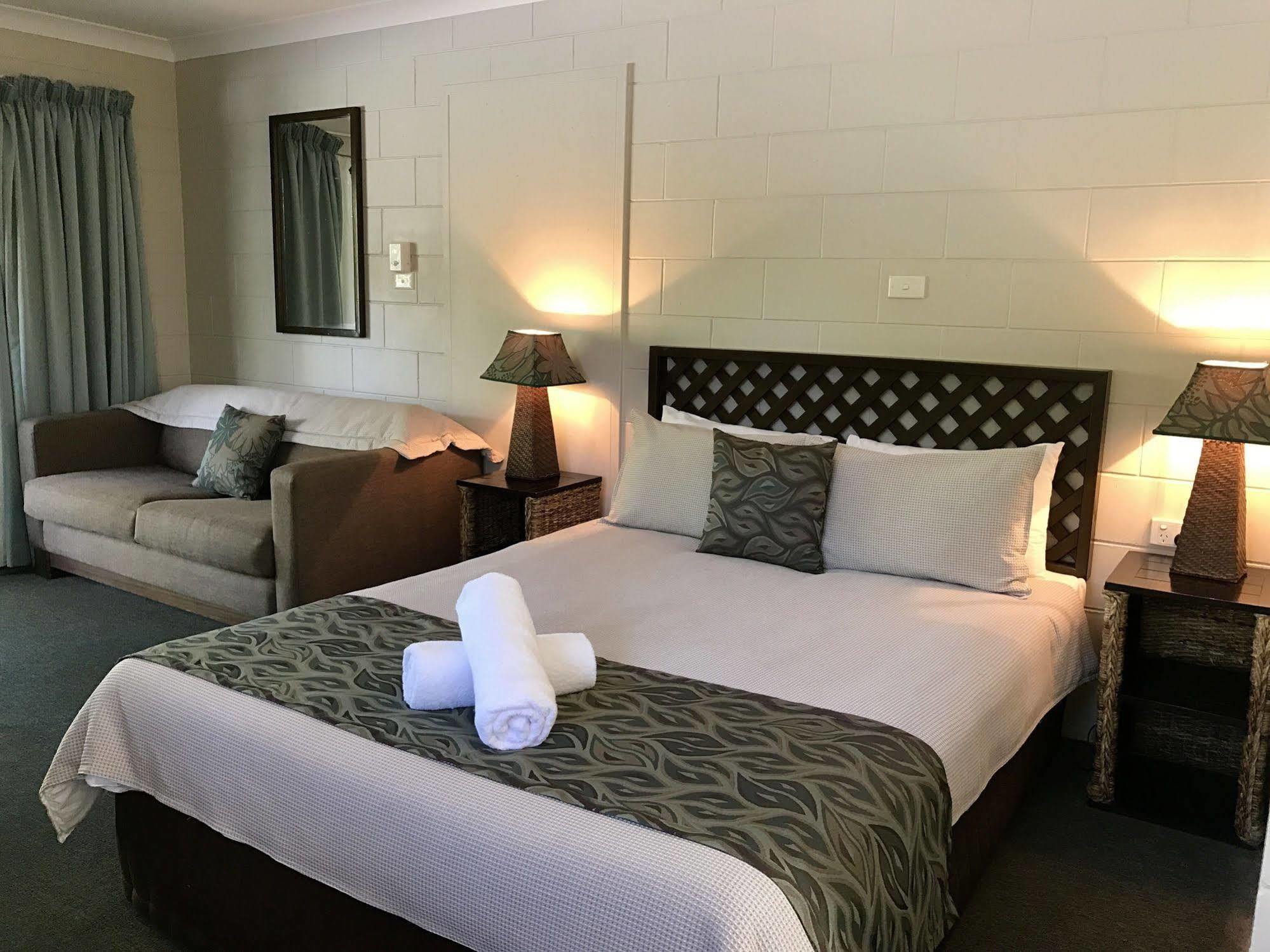 Bramston Beach Motel Extérieur photo